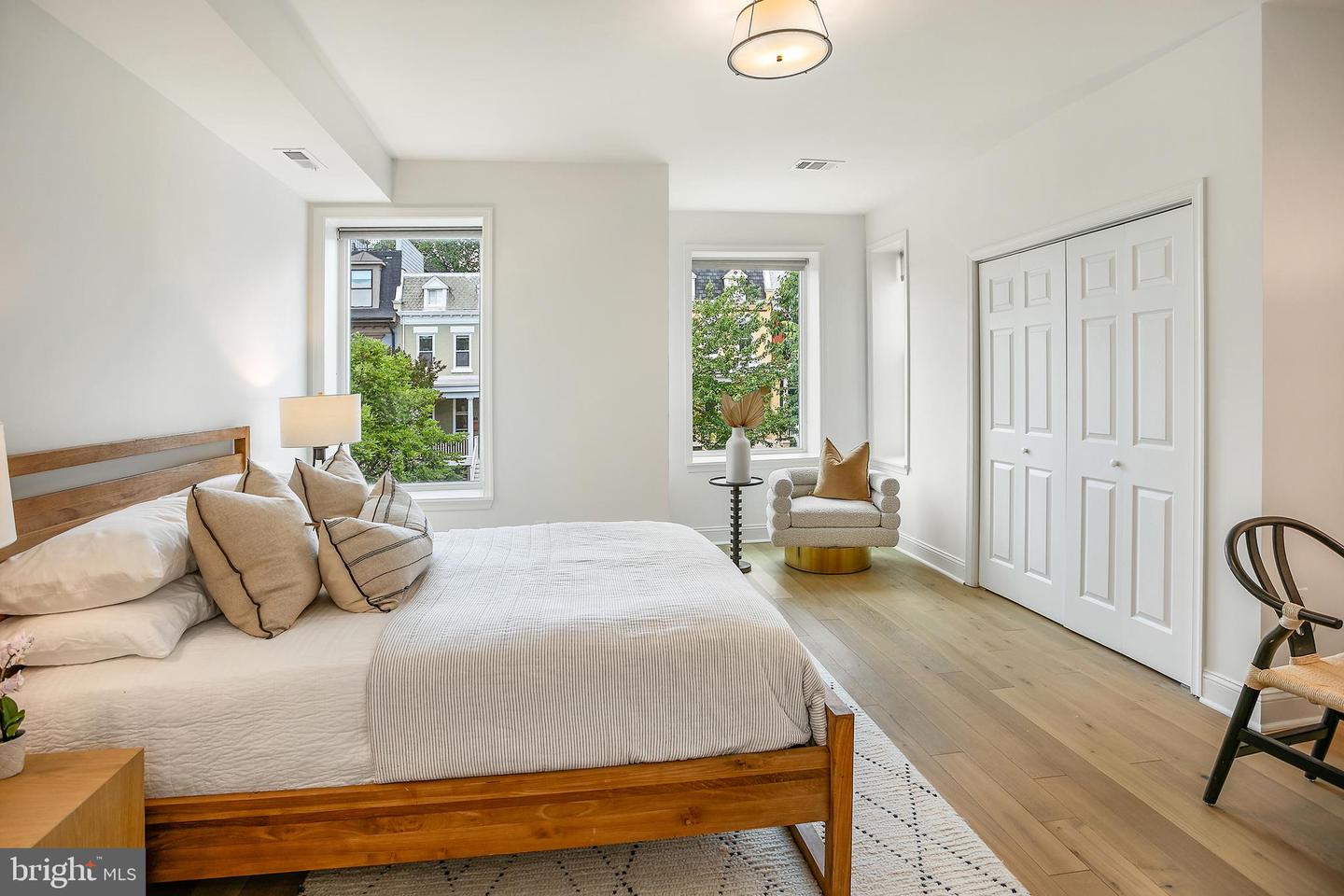 64 V St NW