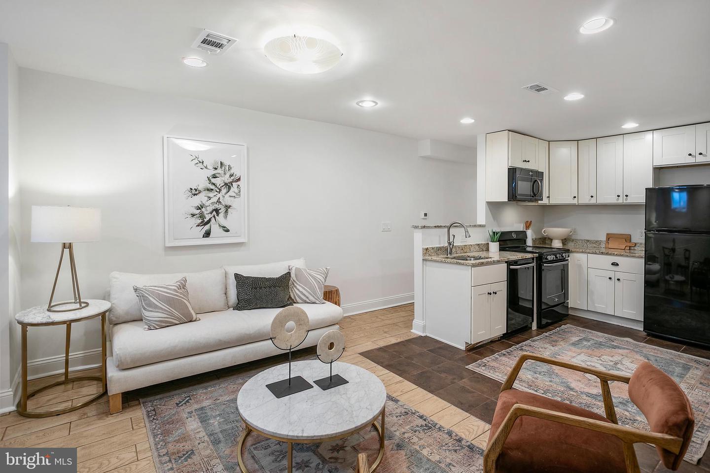 64 V St NW