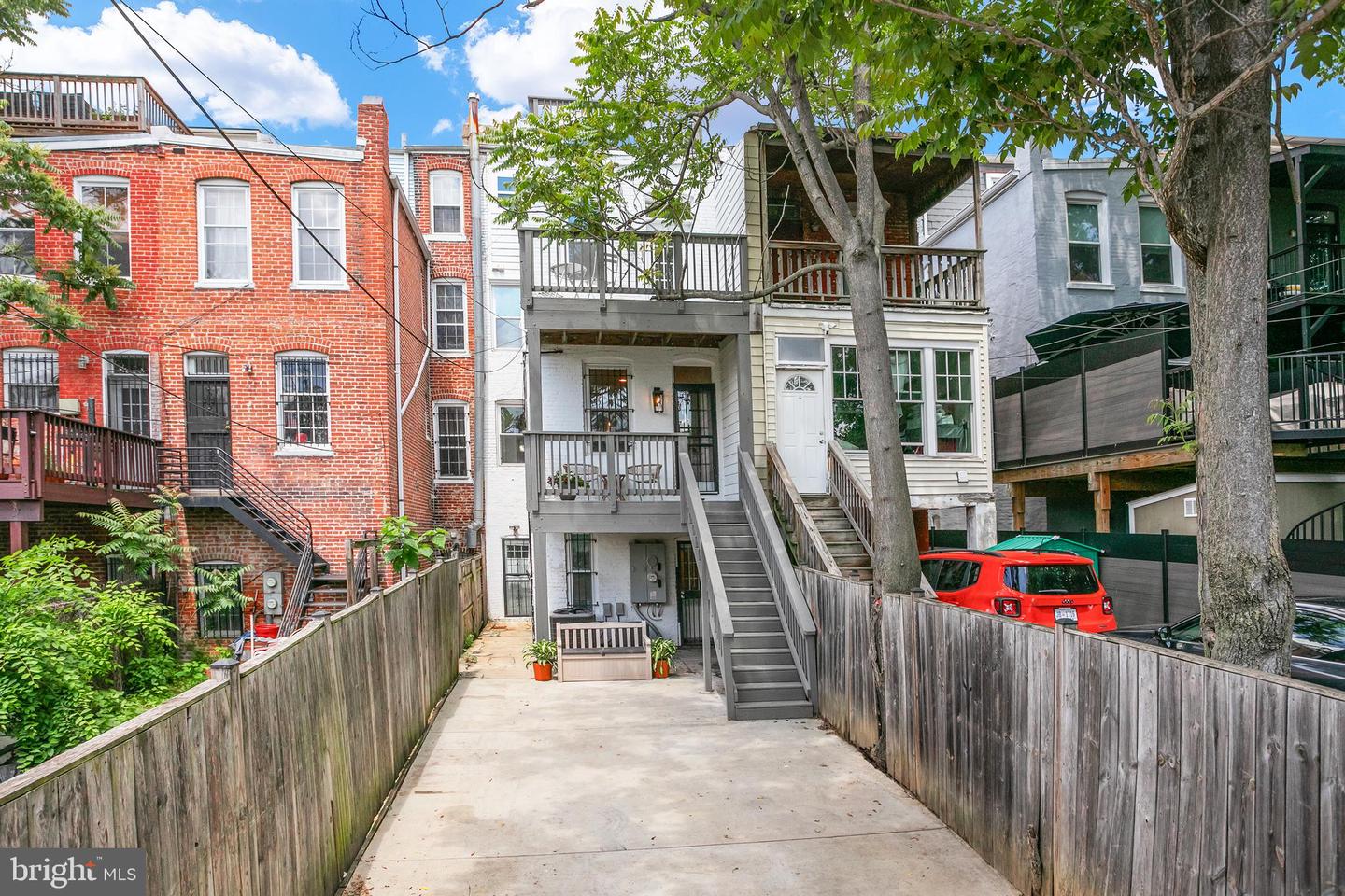 64 V St NW