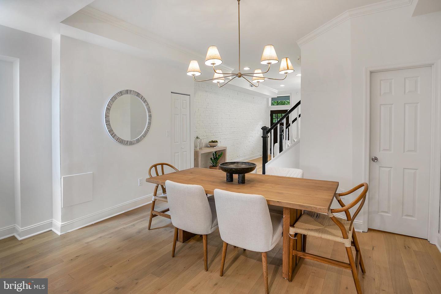 64 V St NW