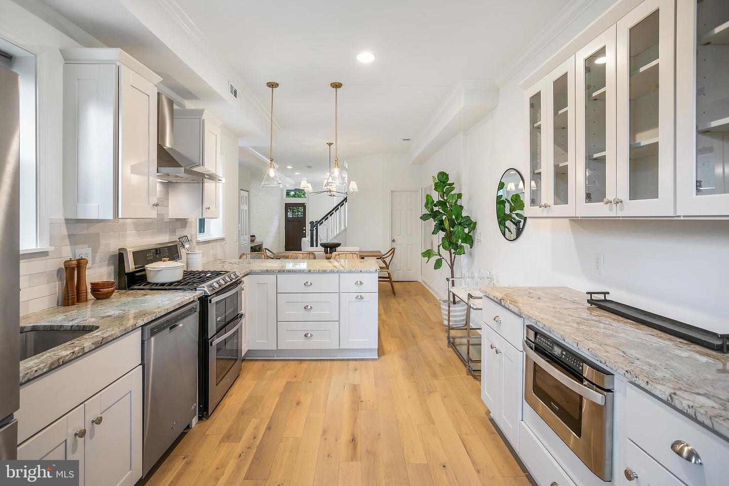 64 V St NW