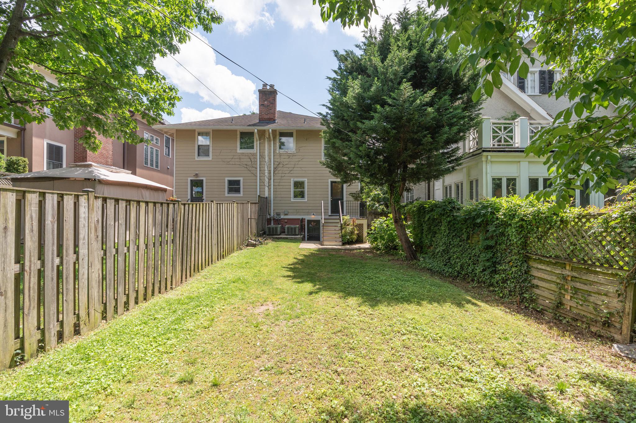 3819 1/2 WOODLEY RD NW