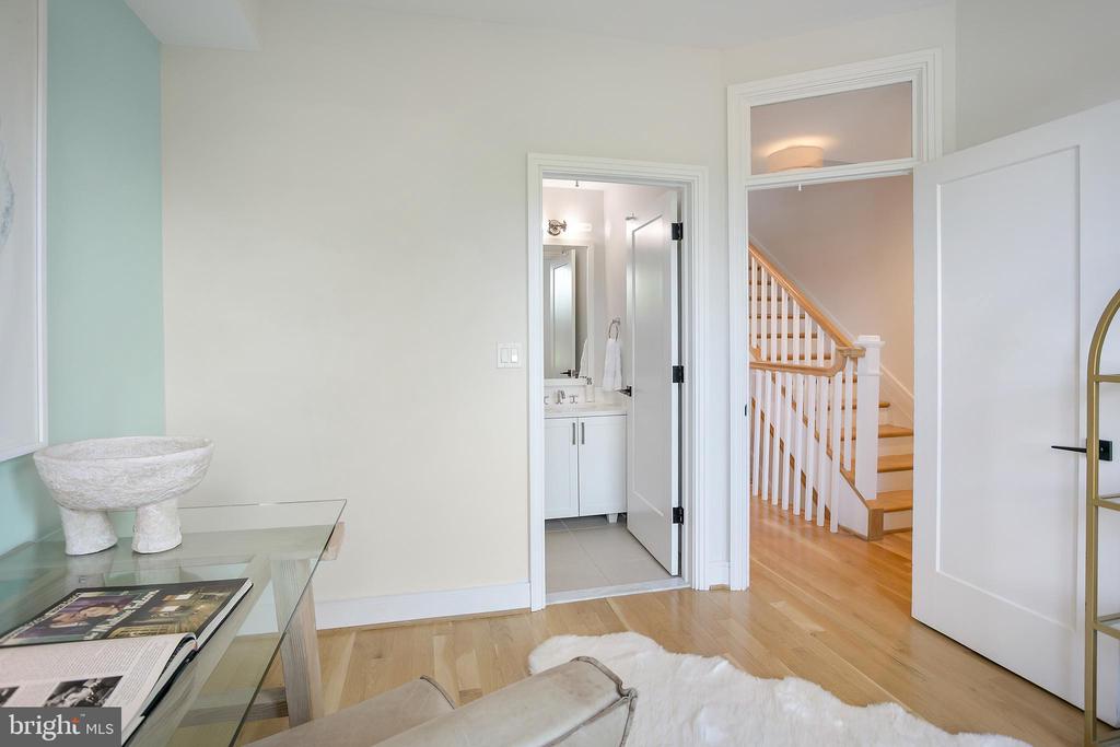 420 13th St SE