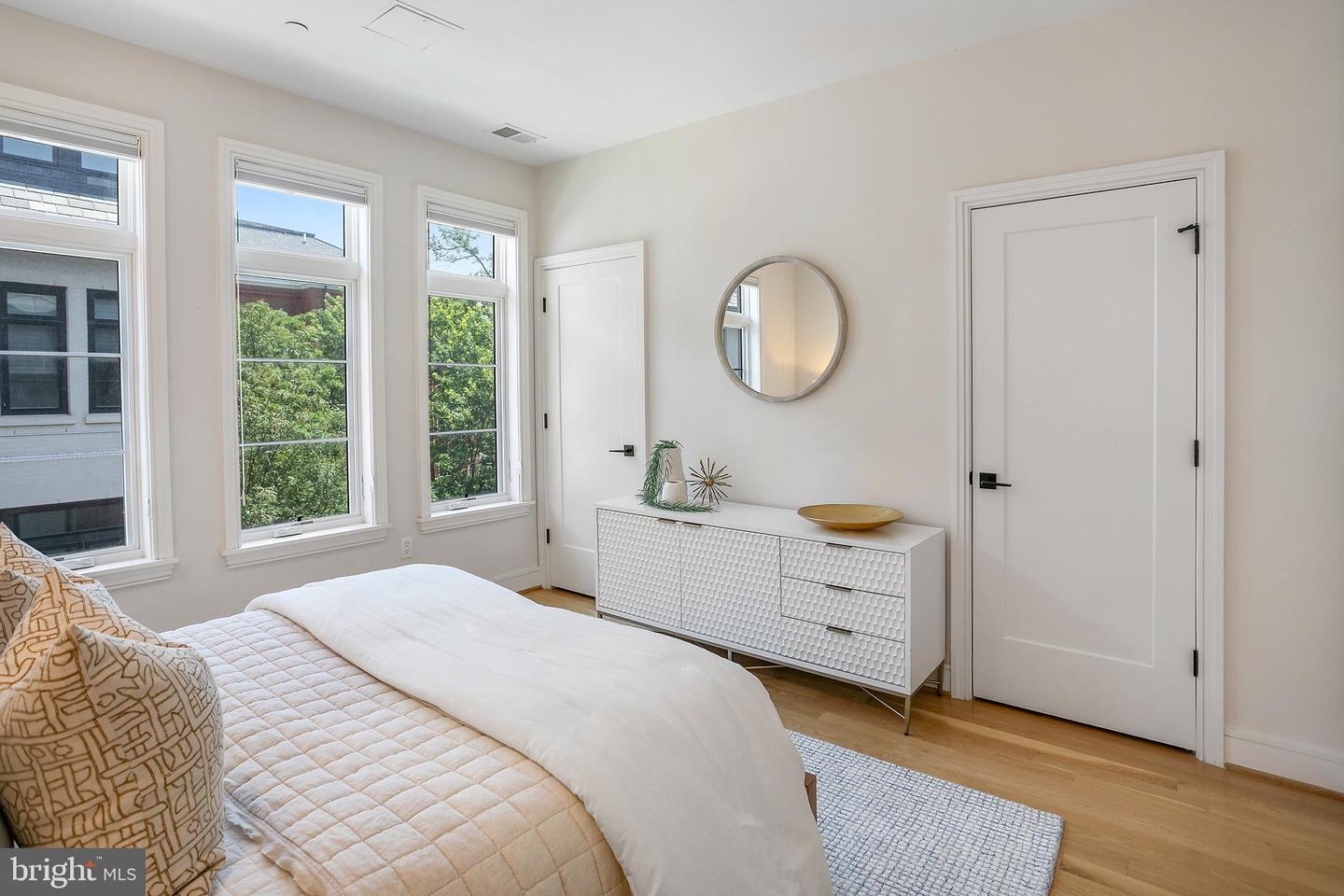 420 13th St SE