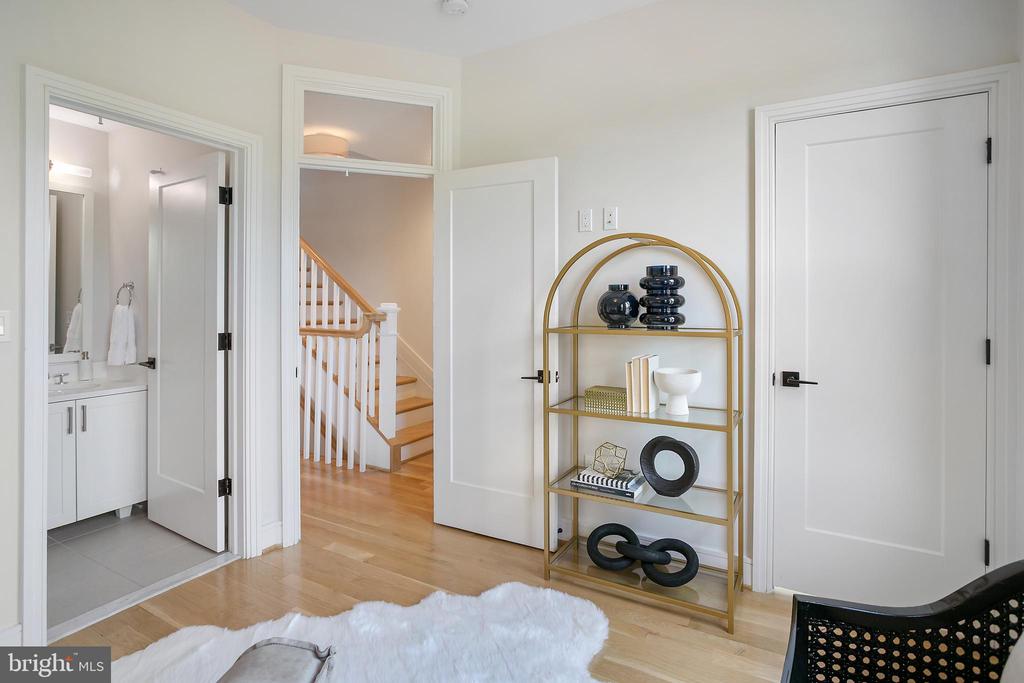 420 13th St SE