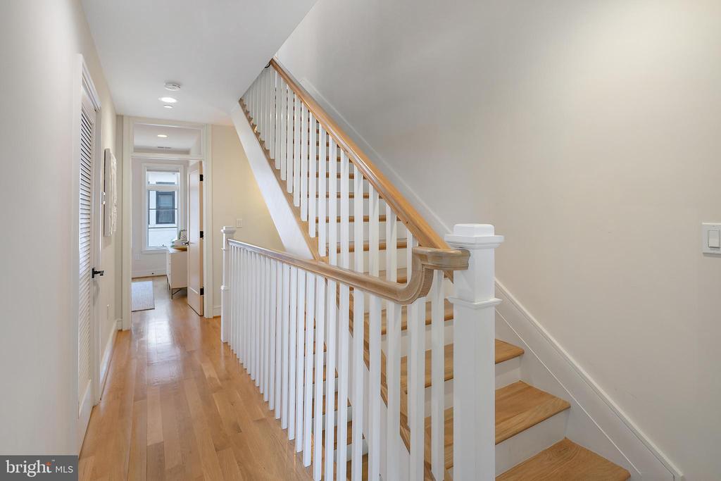420 13th St SE
