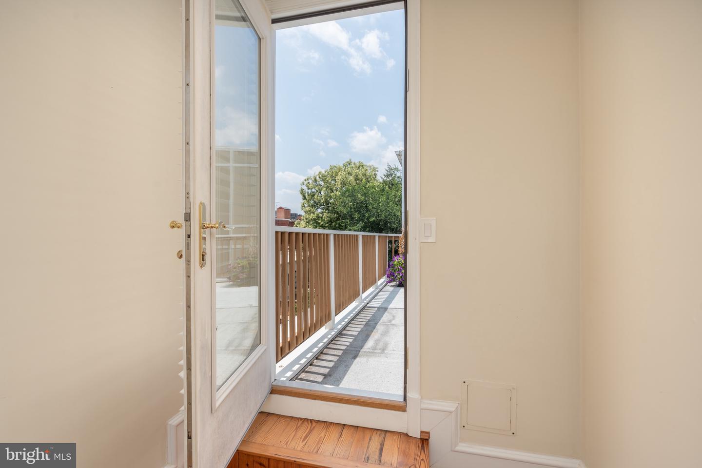 1716 22nd St NW