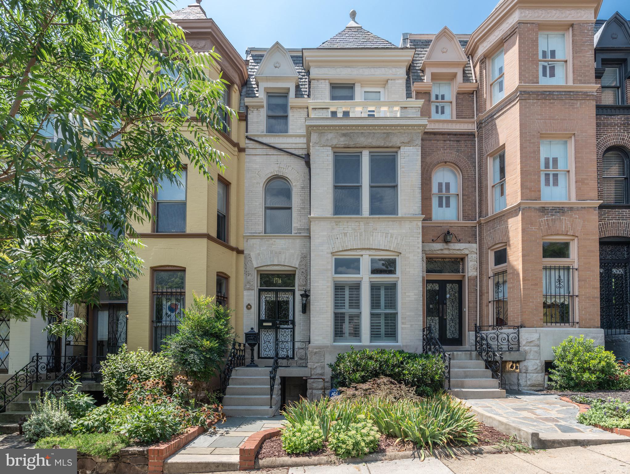 1716 22nd St NW