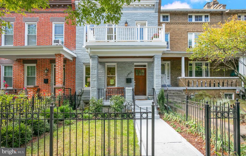 3806 4TH STREET NW