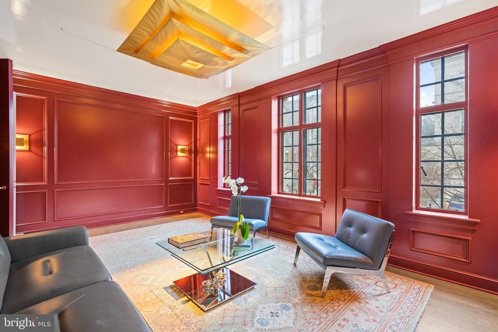 1806 24TH STREET NW