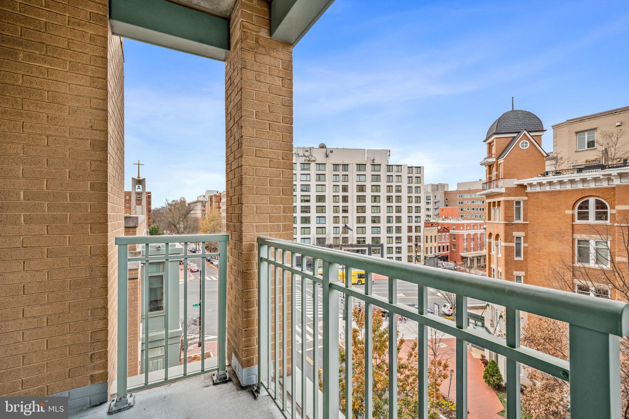 2425 L STREET NW 504