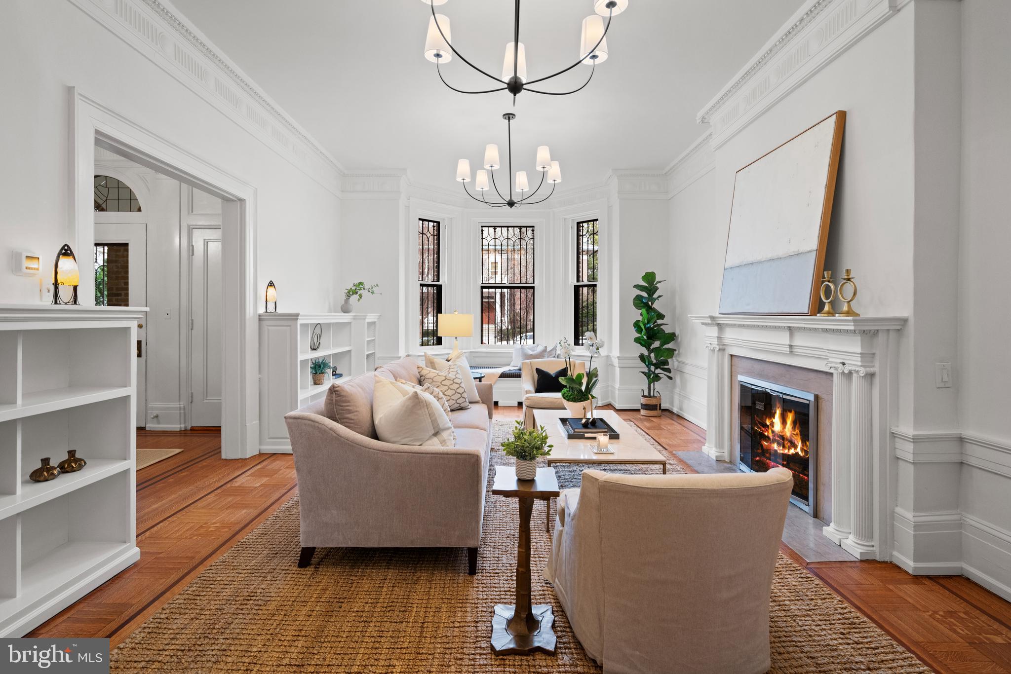 2214 WYOMING AVENUE NW