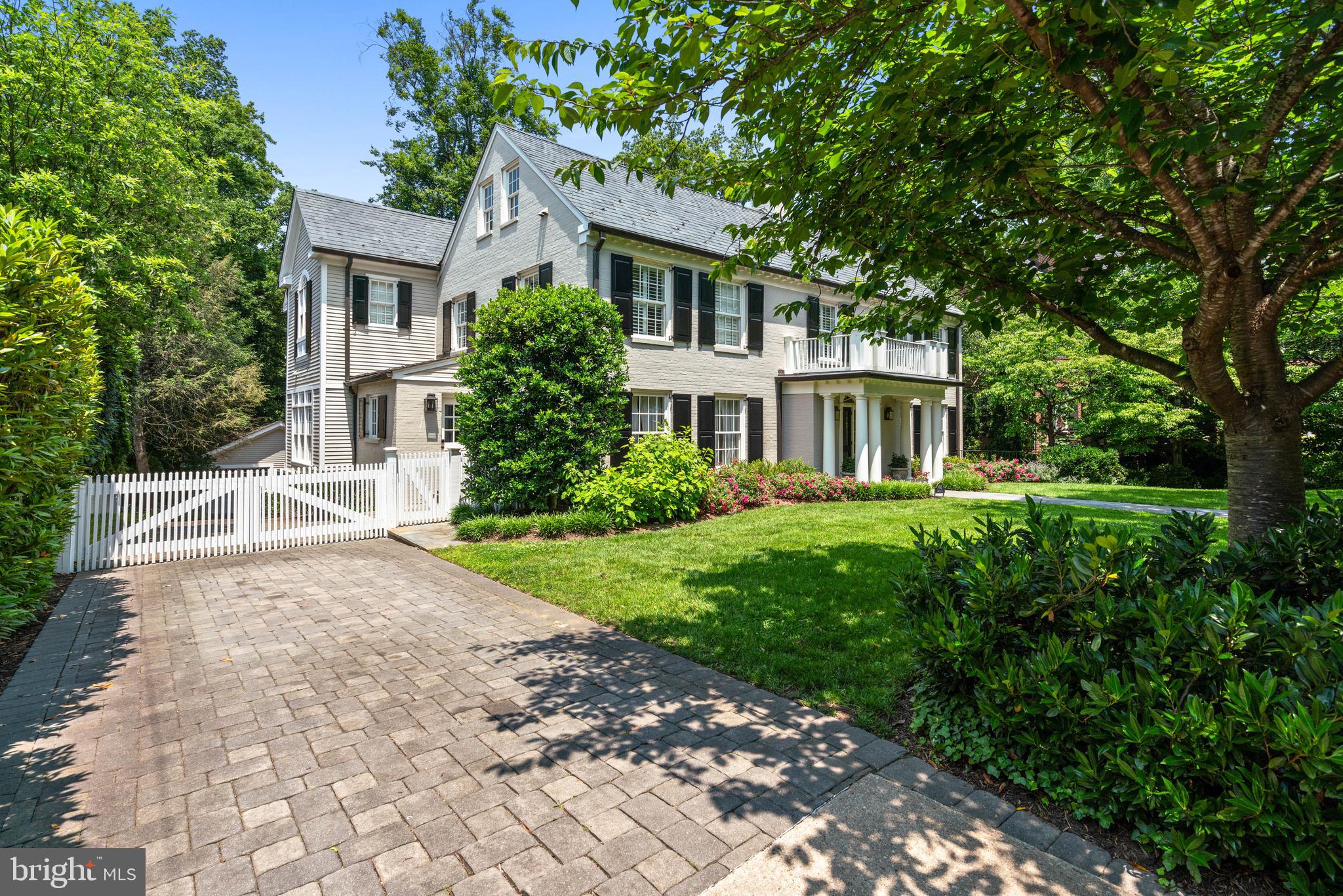 4641 DEXTER STREET NW