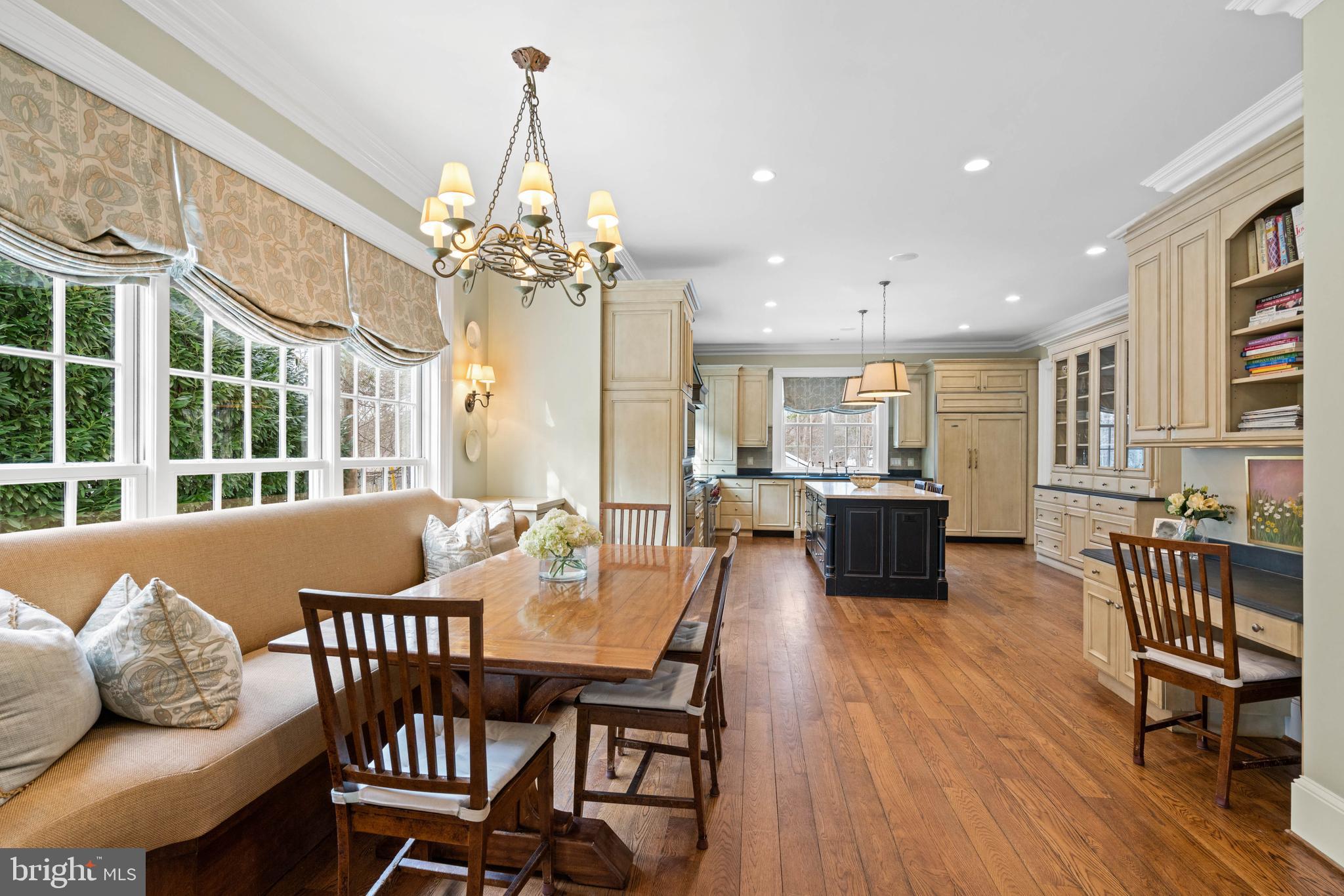 4641 DEXTER STREET NW