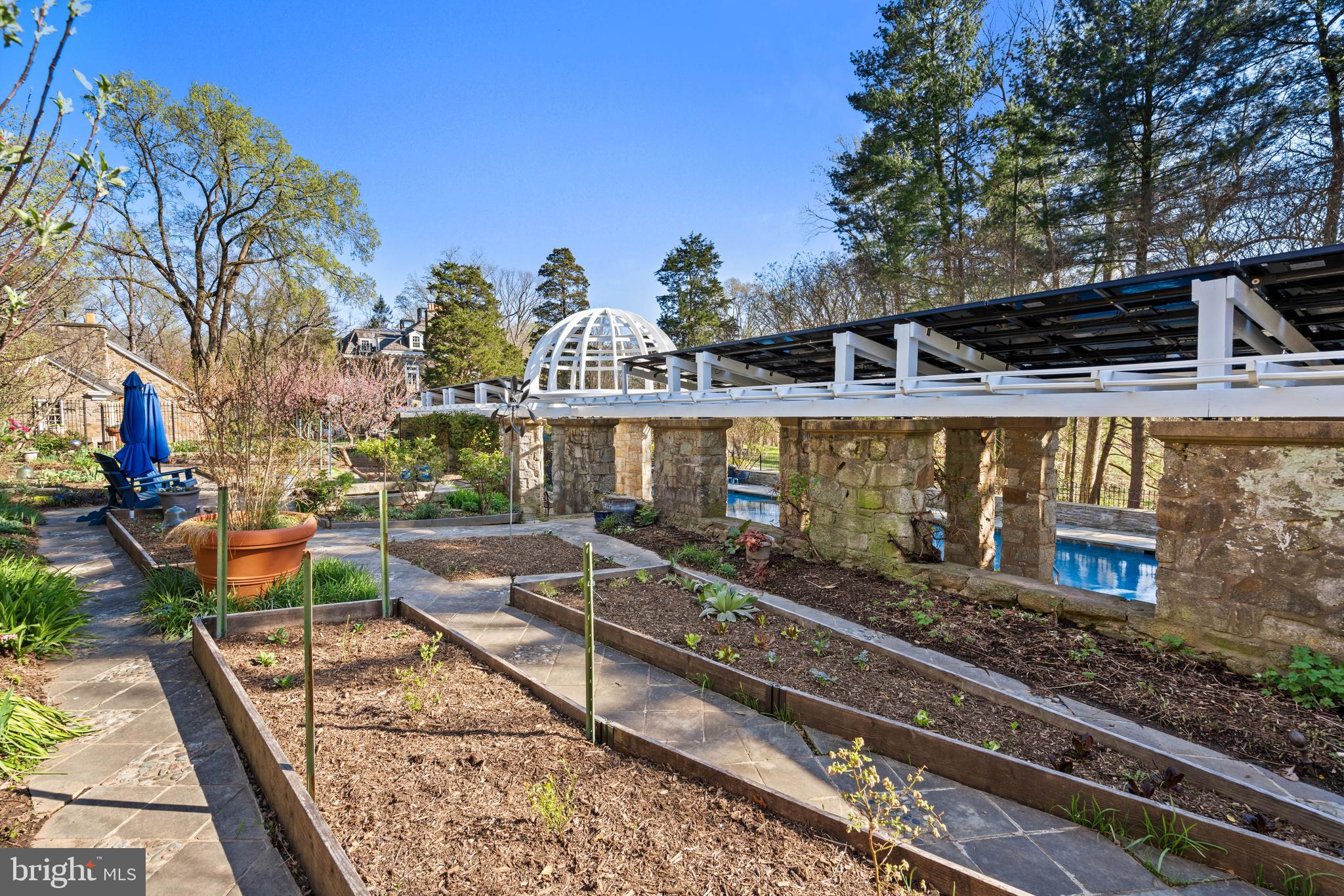 2325 PORTER STREET NW