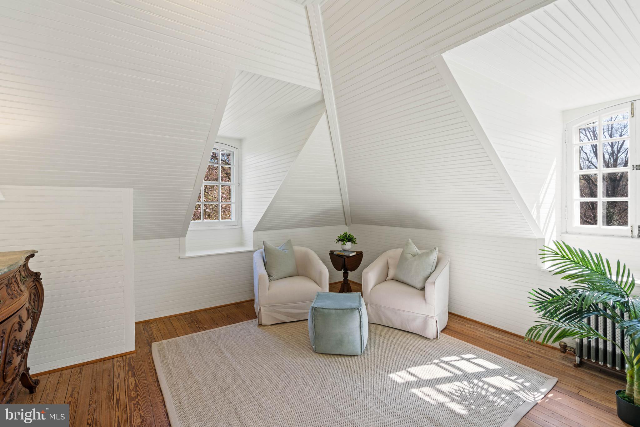 2325 PORTER STREET NW