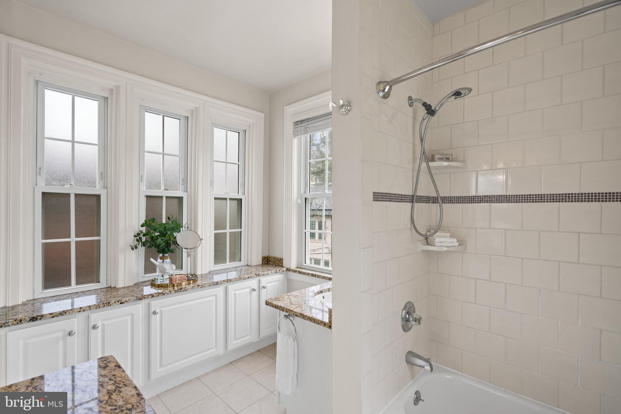 3308 CATHEDRAL AVENUE NW