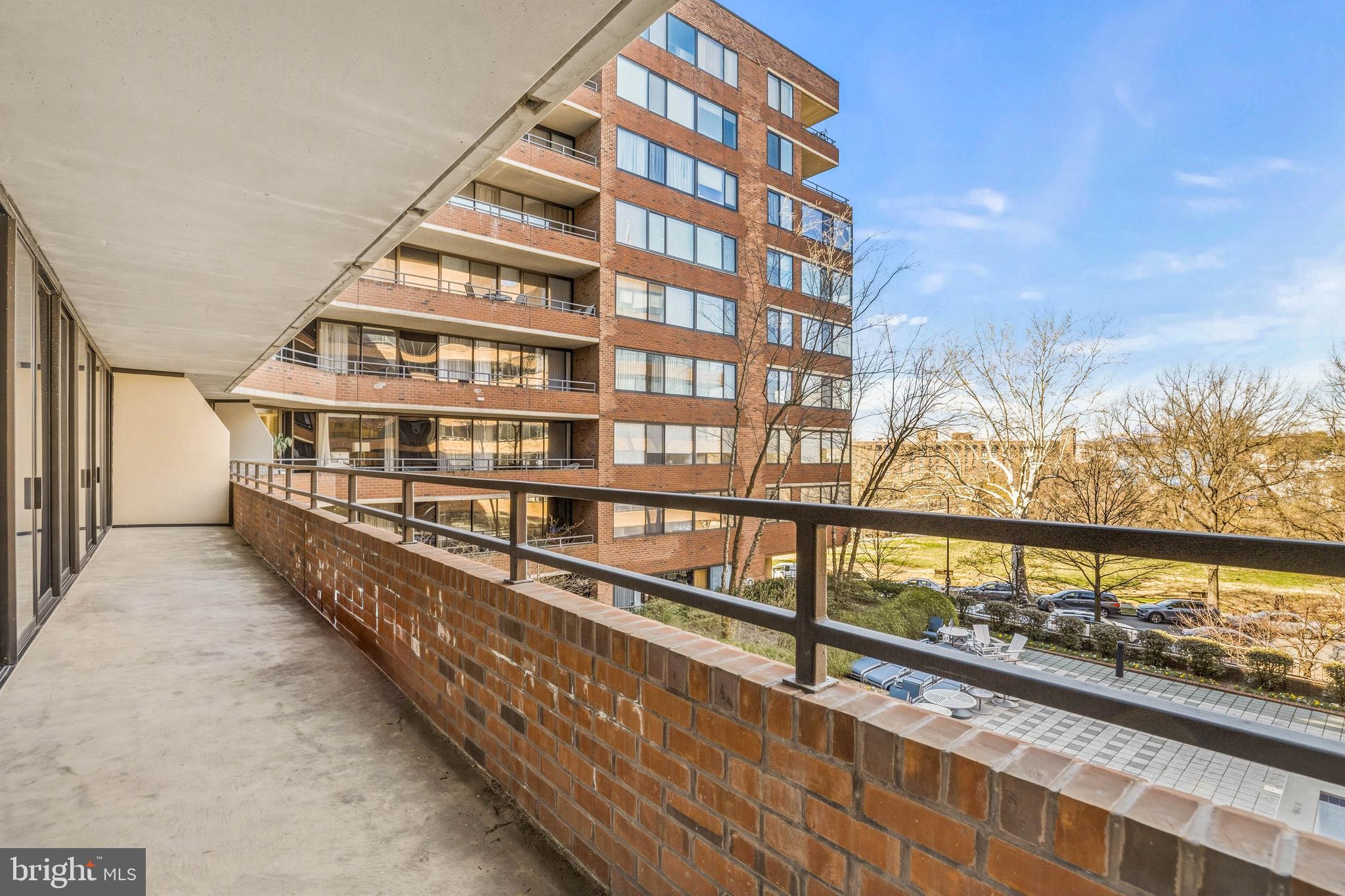 2555 PENNSYLVANIA AVENUE NW 409