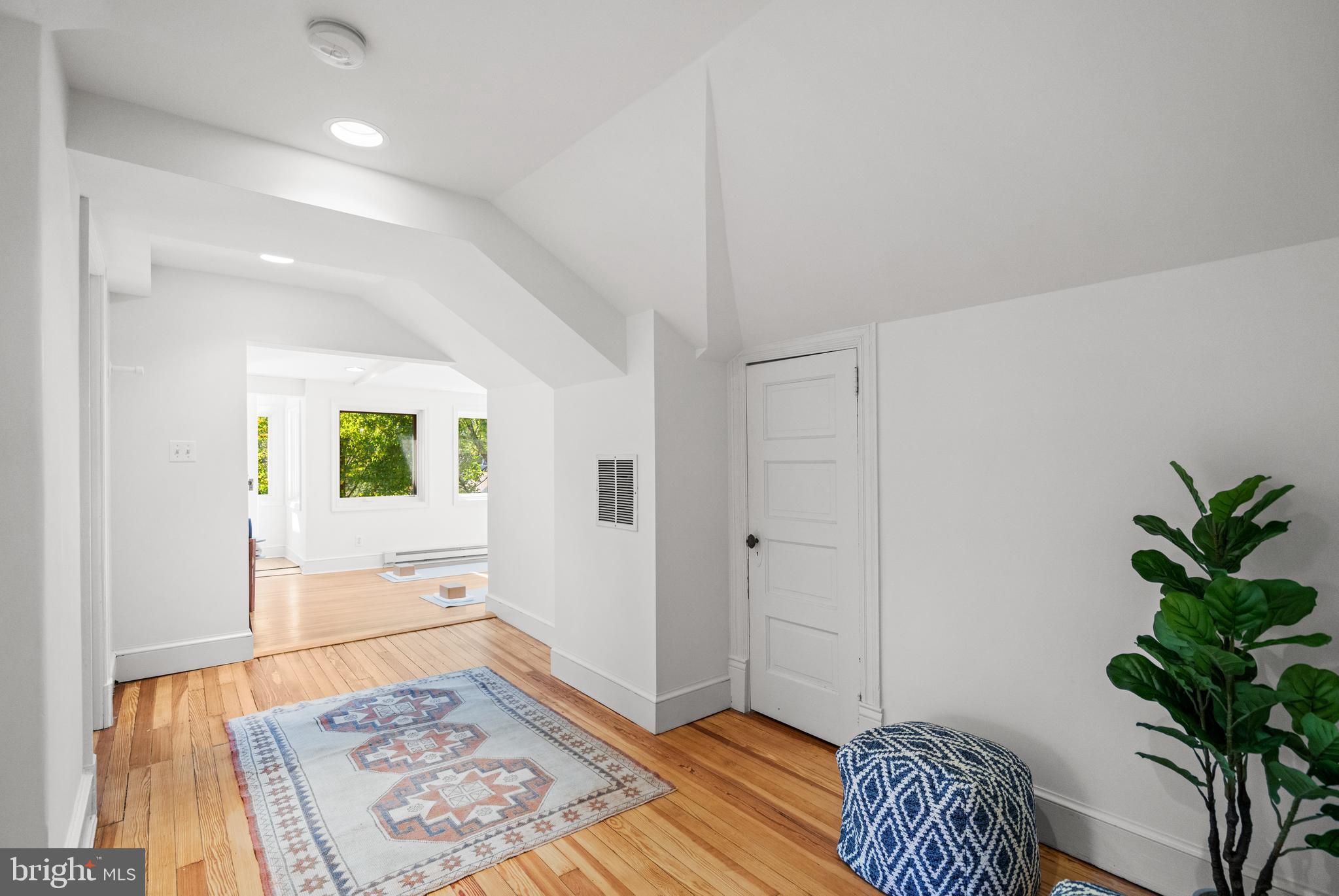 3214 NEWARK STREET NW