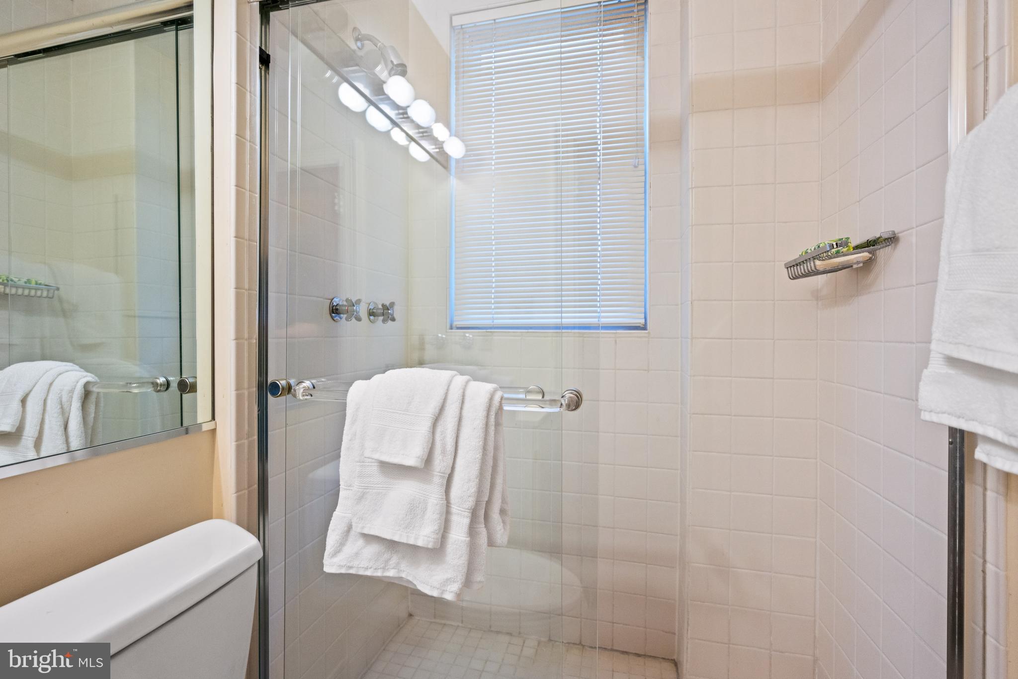 3214 NEWARK STREET NW