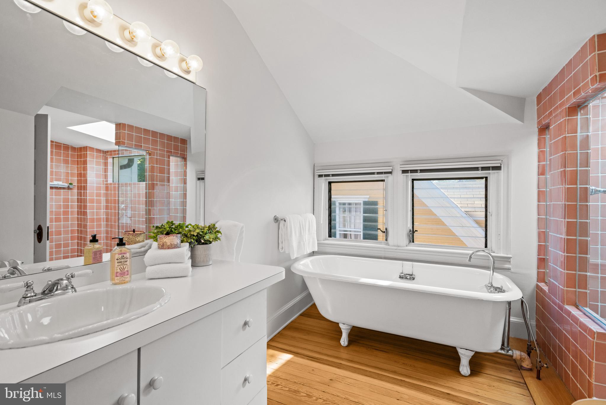 3214 NEWARK STREET NW