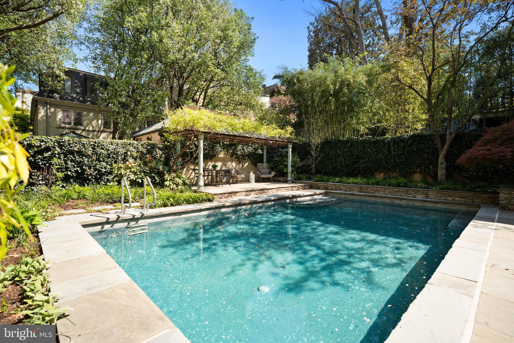 2319 BANCROFT PLACE NW