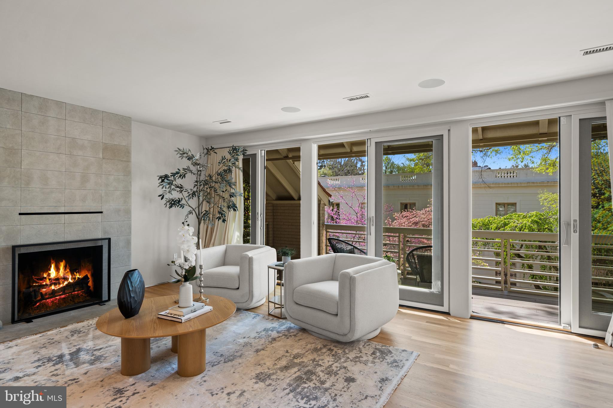 2319 BANCROFT PLACE NW