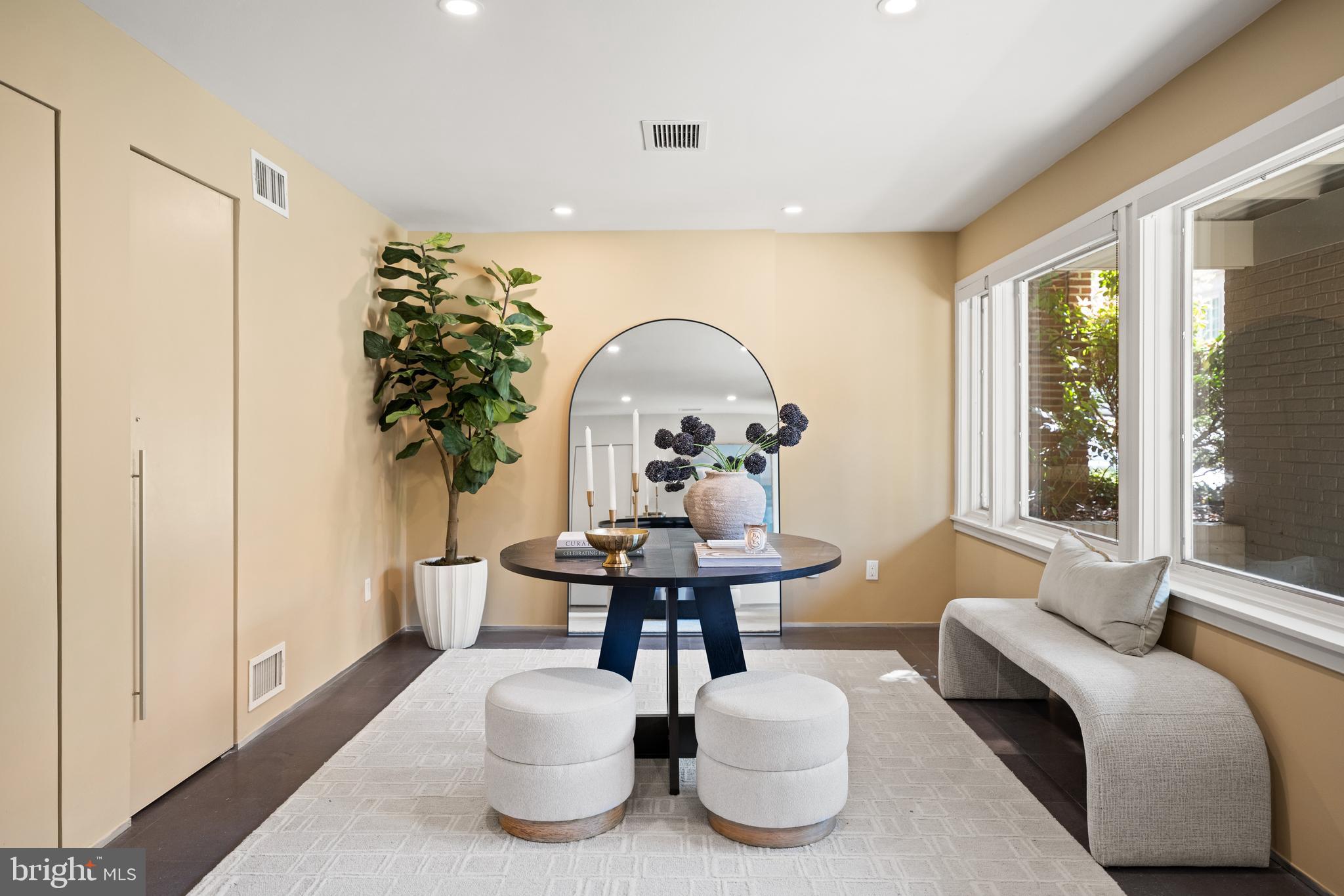 2319 BANCROFT PLACE NW