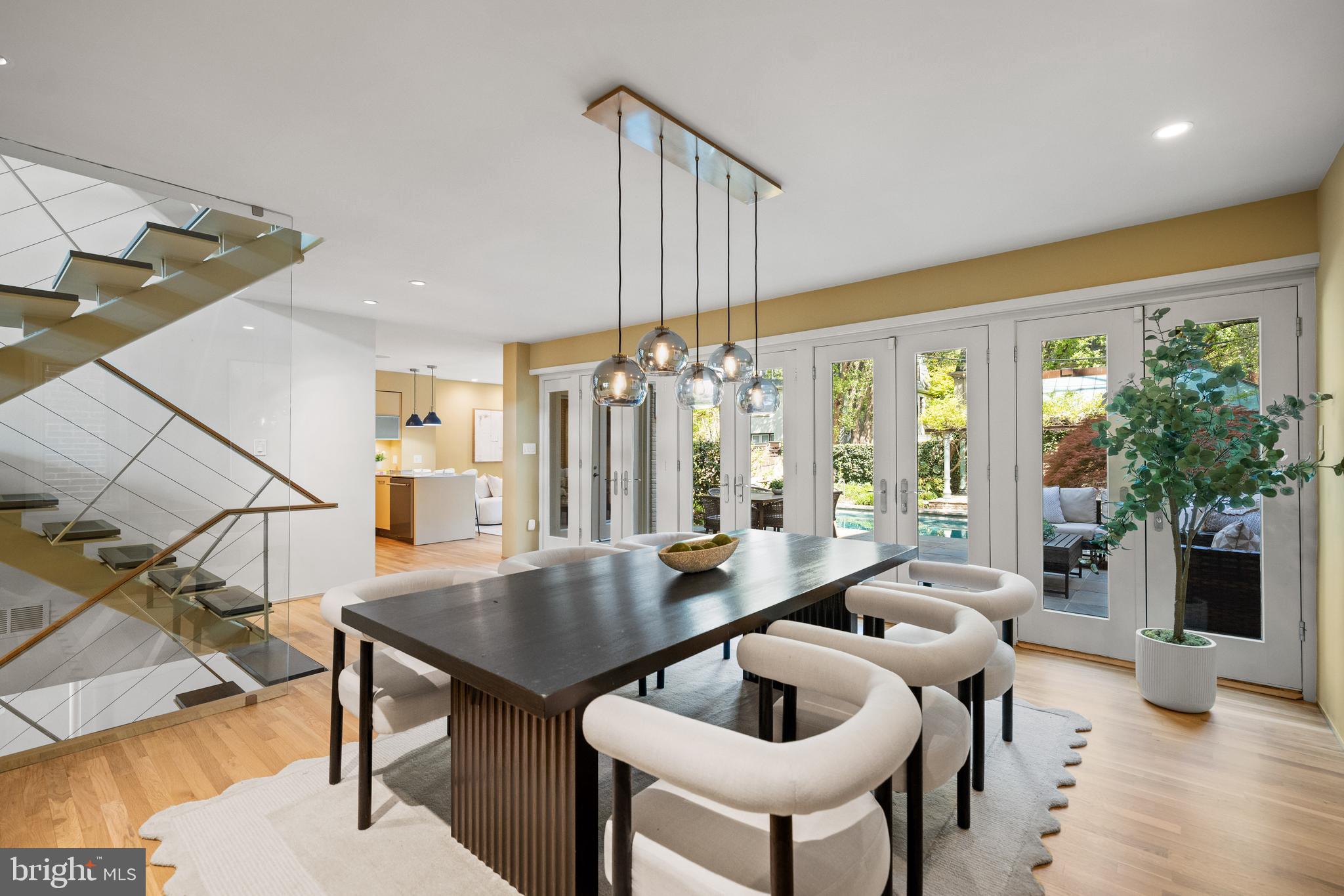 2319 BANCROFT PLACE NW