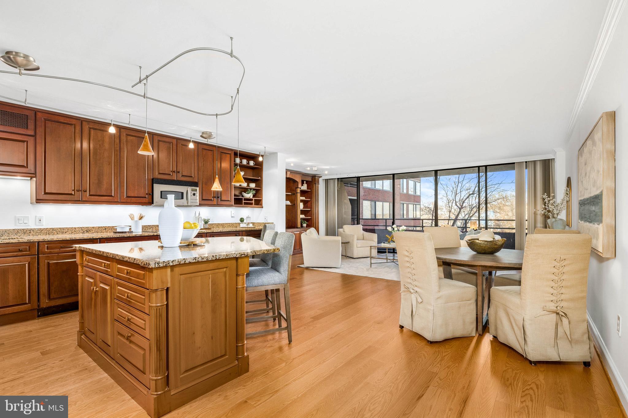 2555 PENNSYLVANIA AVENUE NW 409