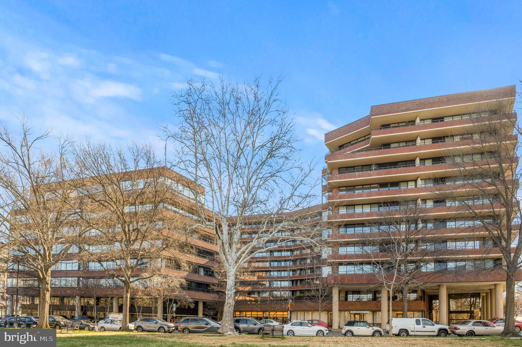 2555 PENNSYLVANIA AVENUE NW 409