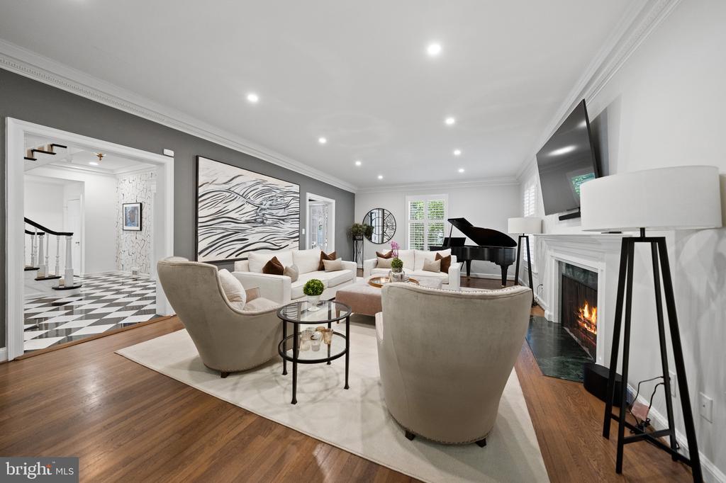 3200 WOODLAND DRIVE NW