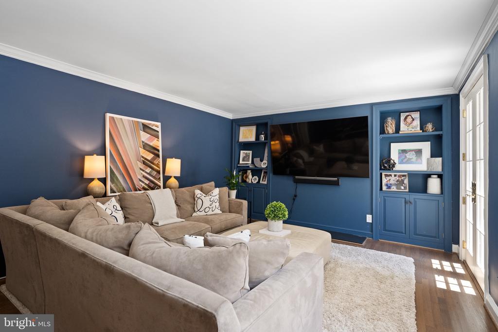 3200 WOODLAND DRIVE NW