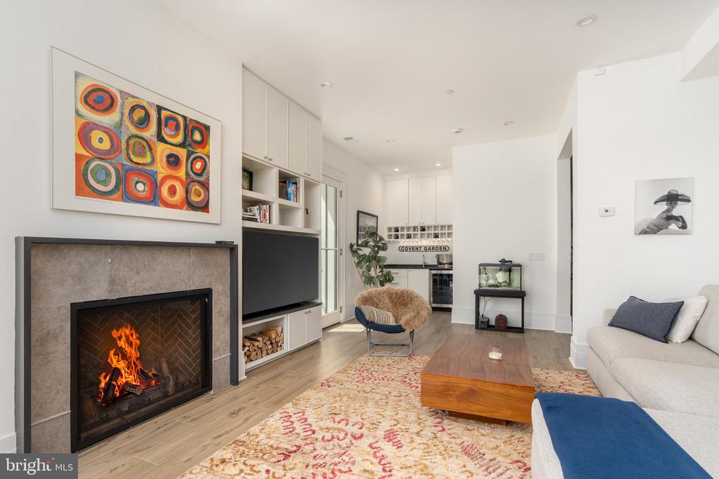 99 OBSERVATORY CIRCLE NW
