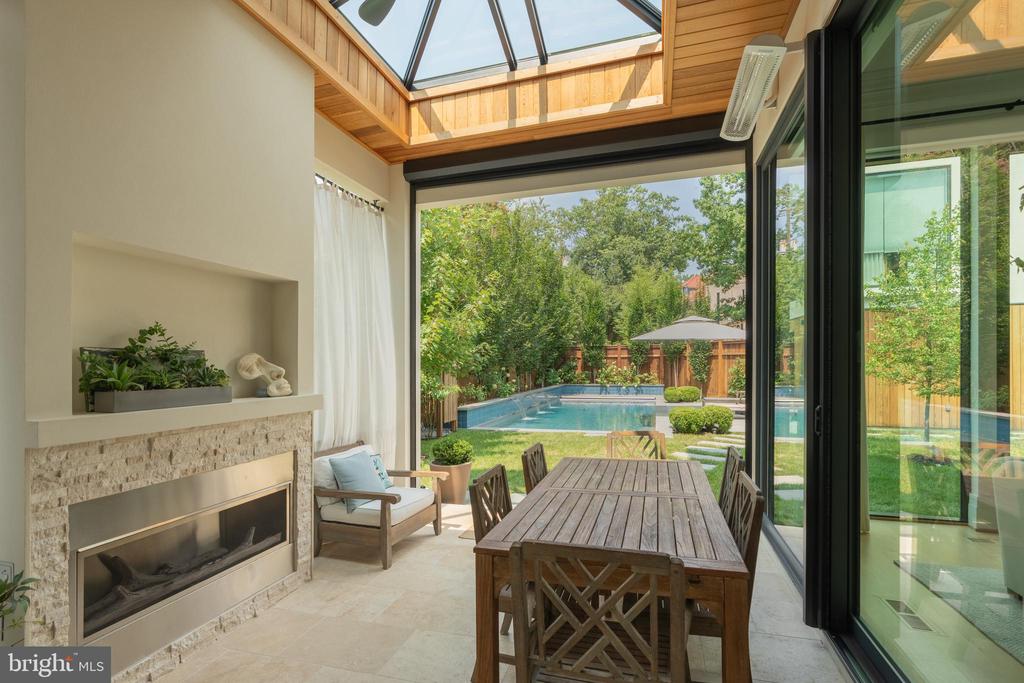 99 OBSERVATORY CIRCLE NW