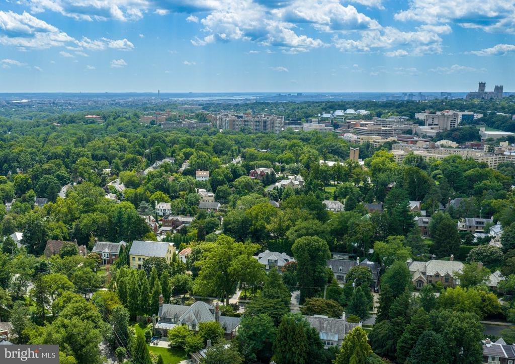 3101 ELLICOTT STREET NW