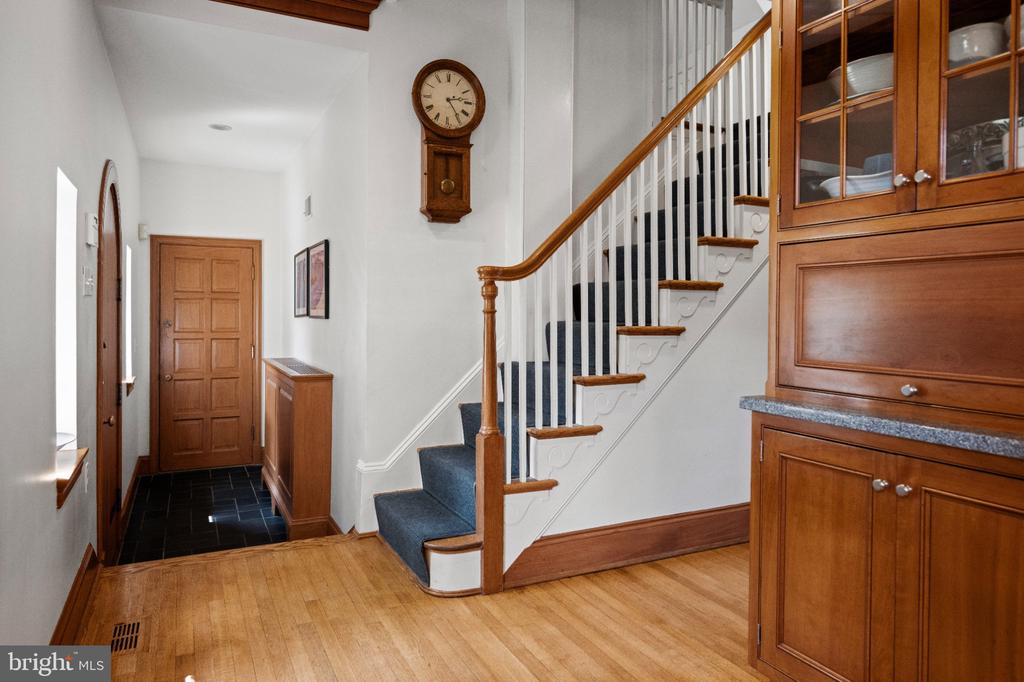 3101 ELLICOTT STREET NW