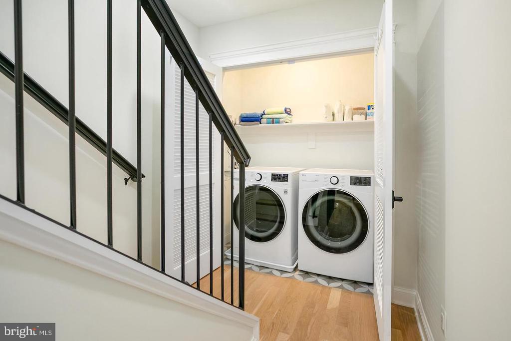 3569 WARDER STREET NW Unit: 5