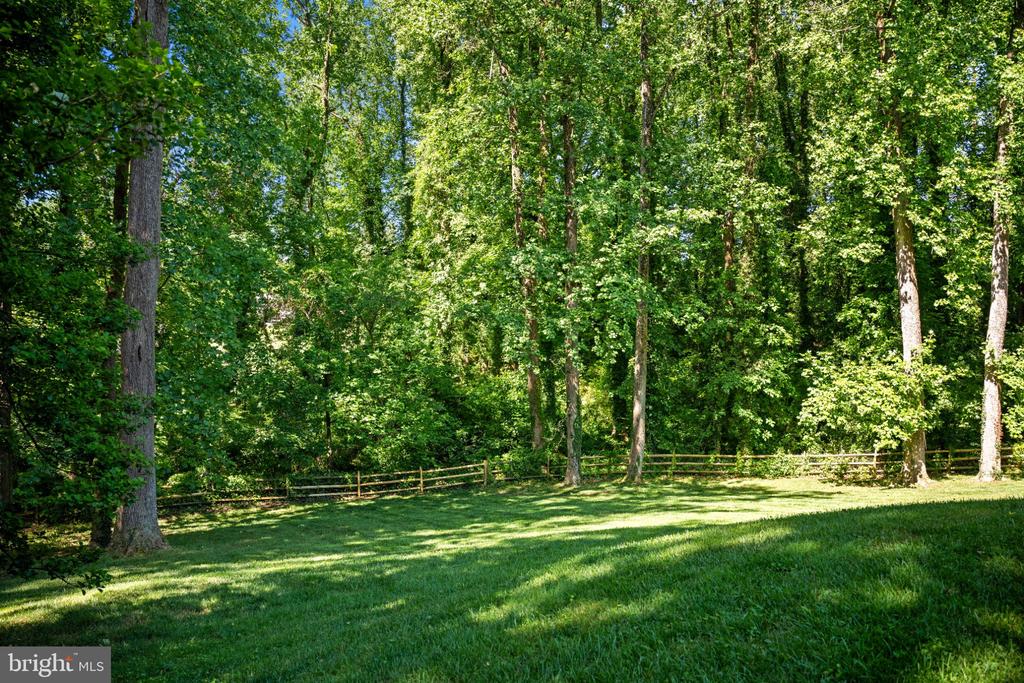 234 MEADOWGATE DRIVE