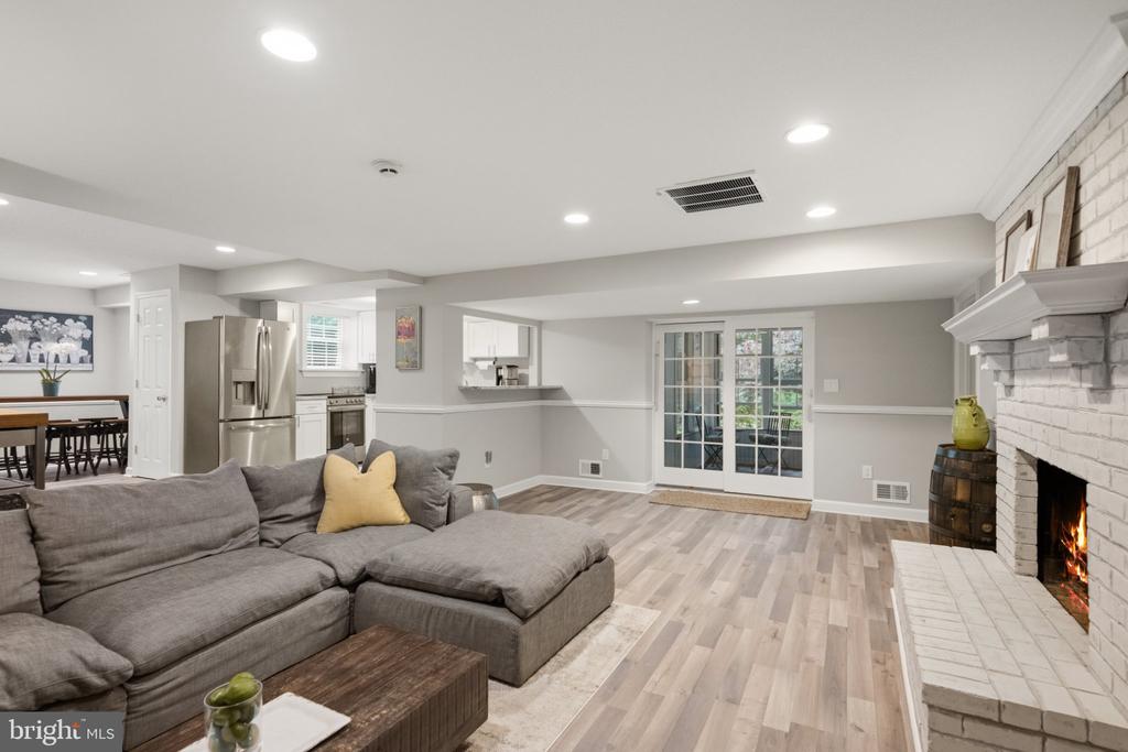 234 MEADOWGATE DRIVE