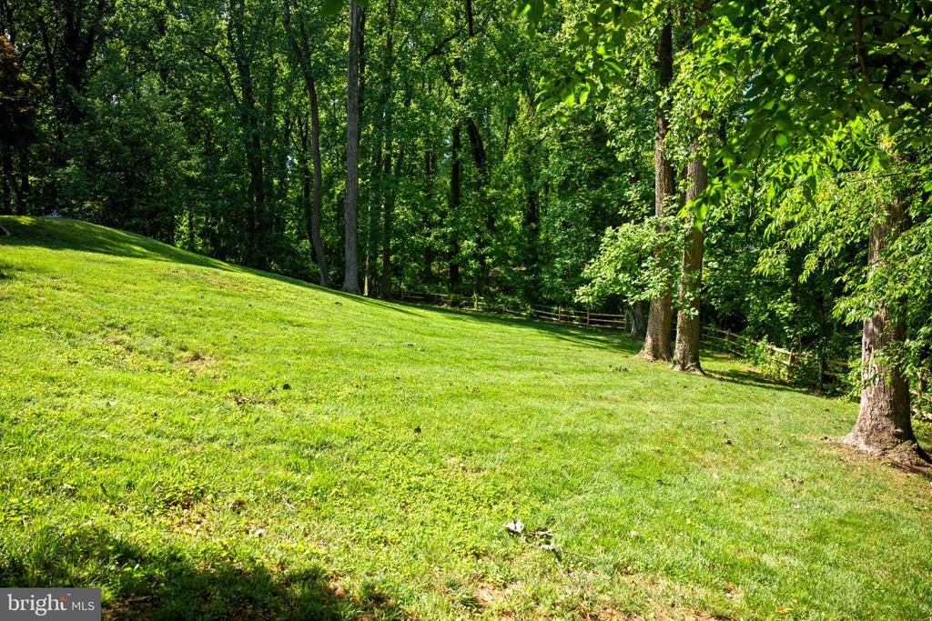 234 MEADOWGATE DRIVE