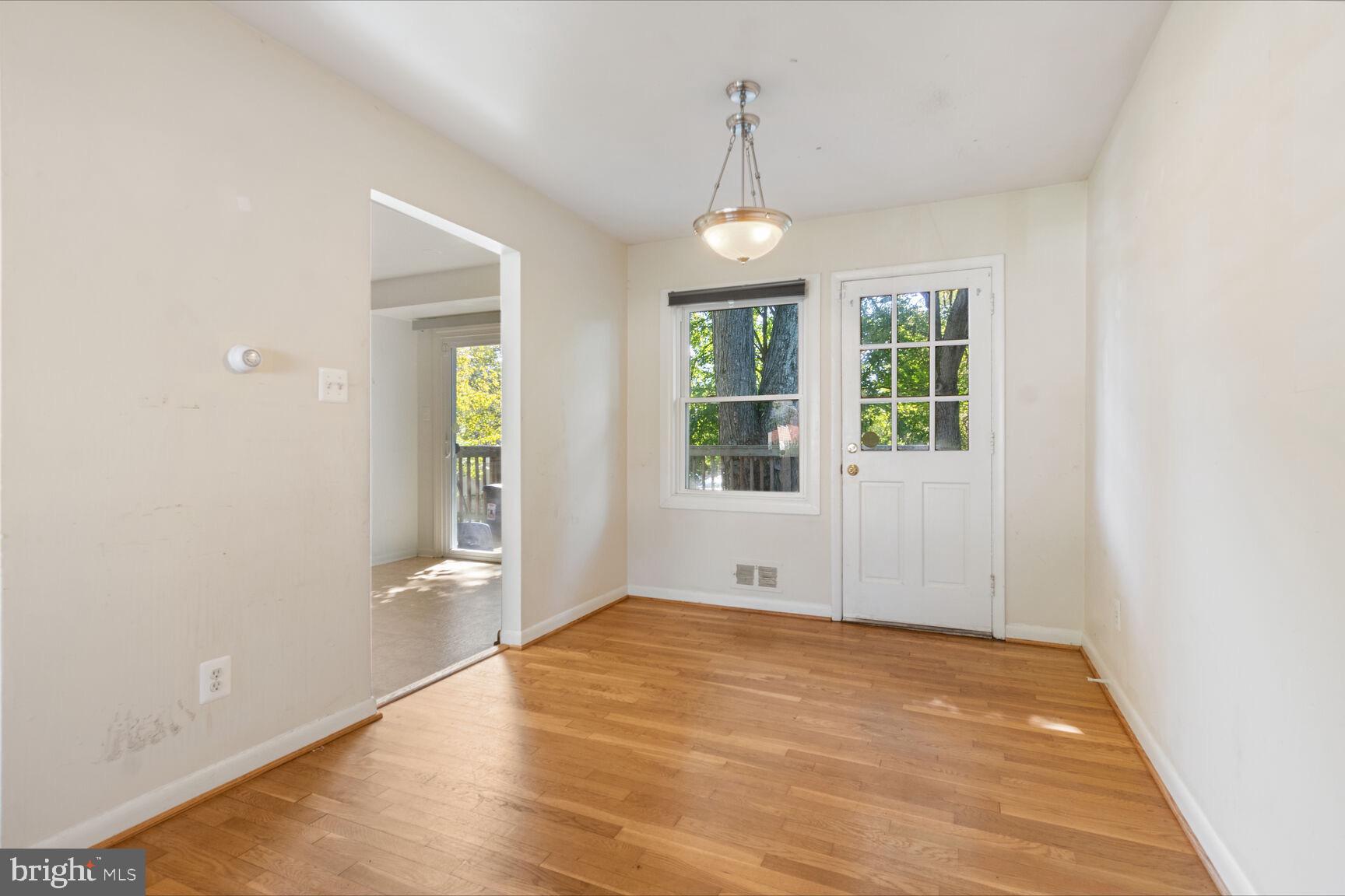 1306 CADDINGTON AVENUE