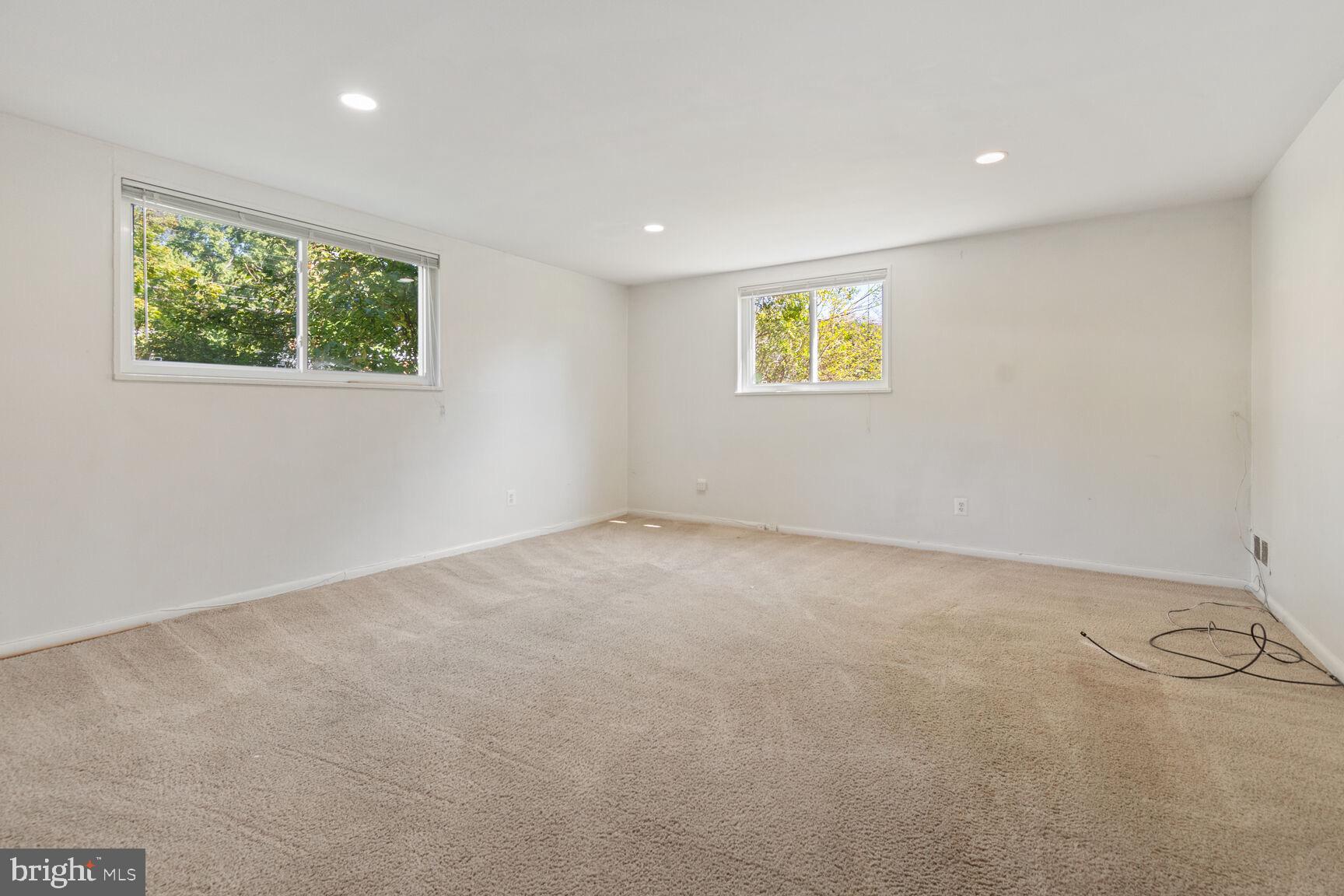 1306 CADDINGTON AVENUE