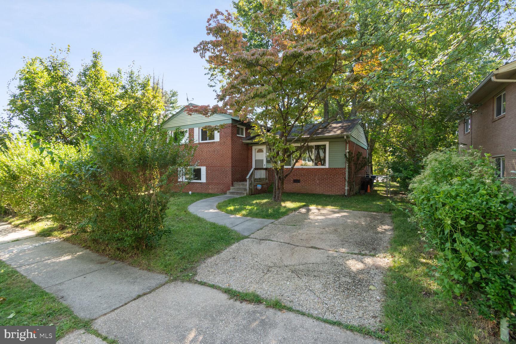 1306 CADDINGTON AVENUE