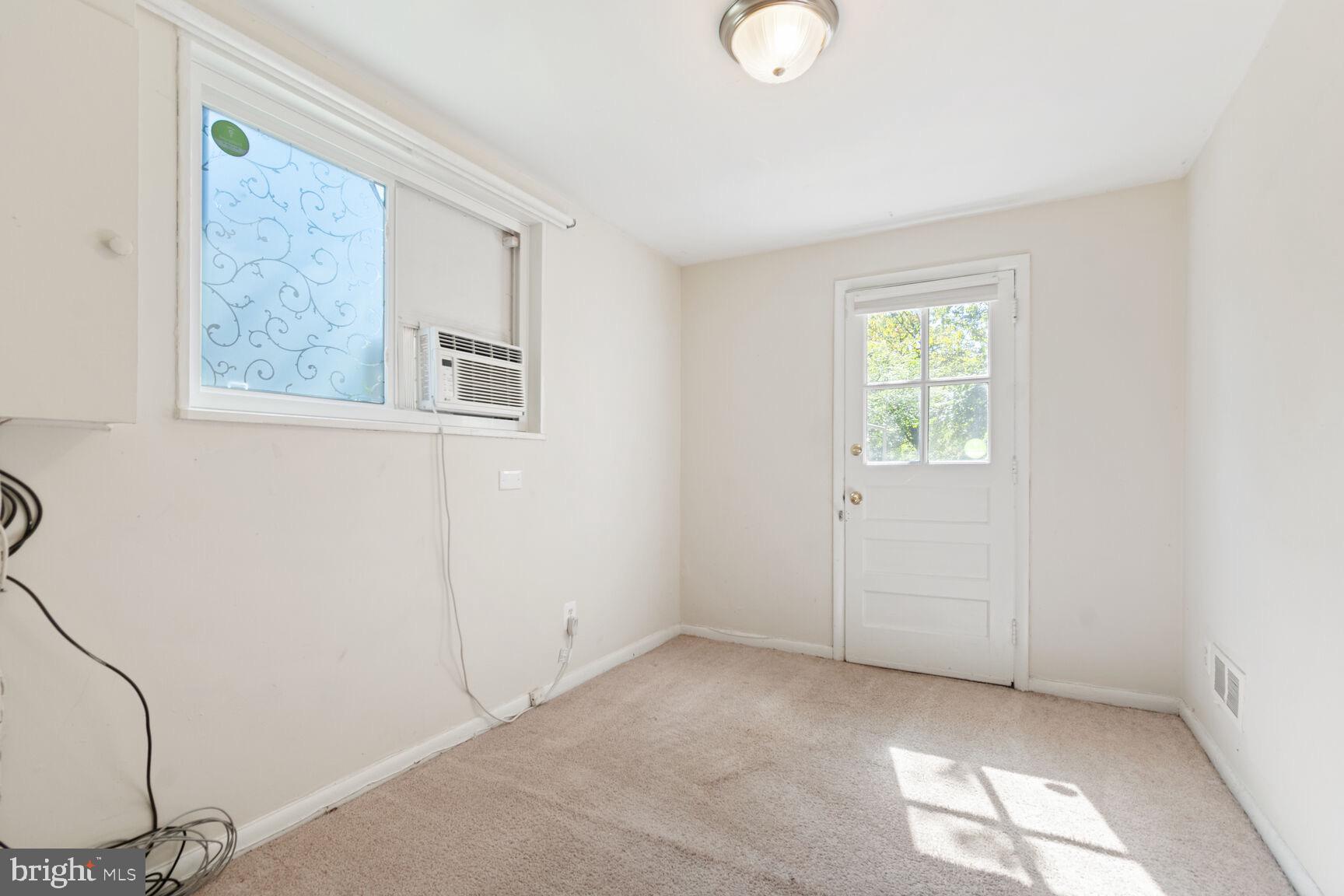 1306 CADDINGTON AVENUE