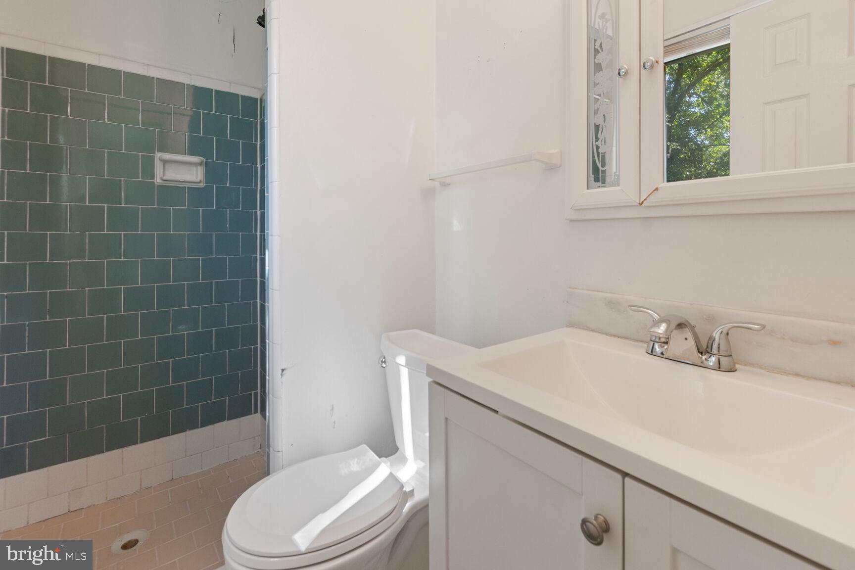 1306 CADDINGTON AVENUE