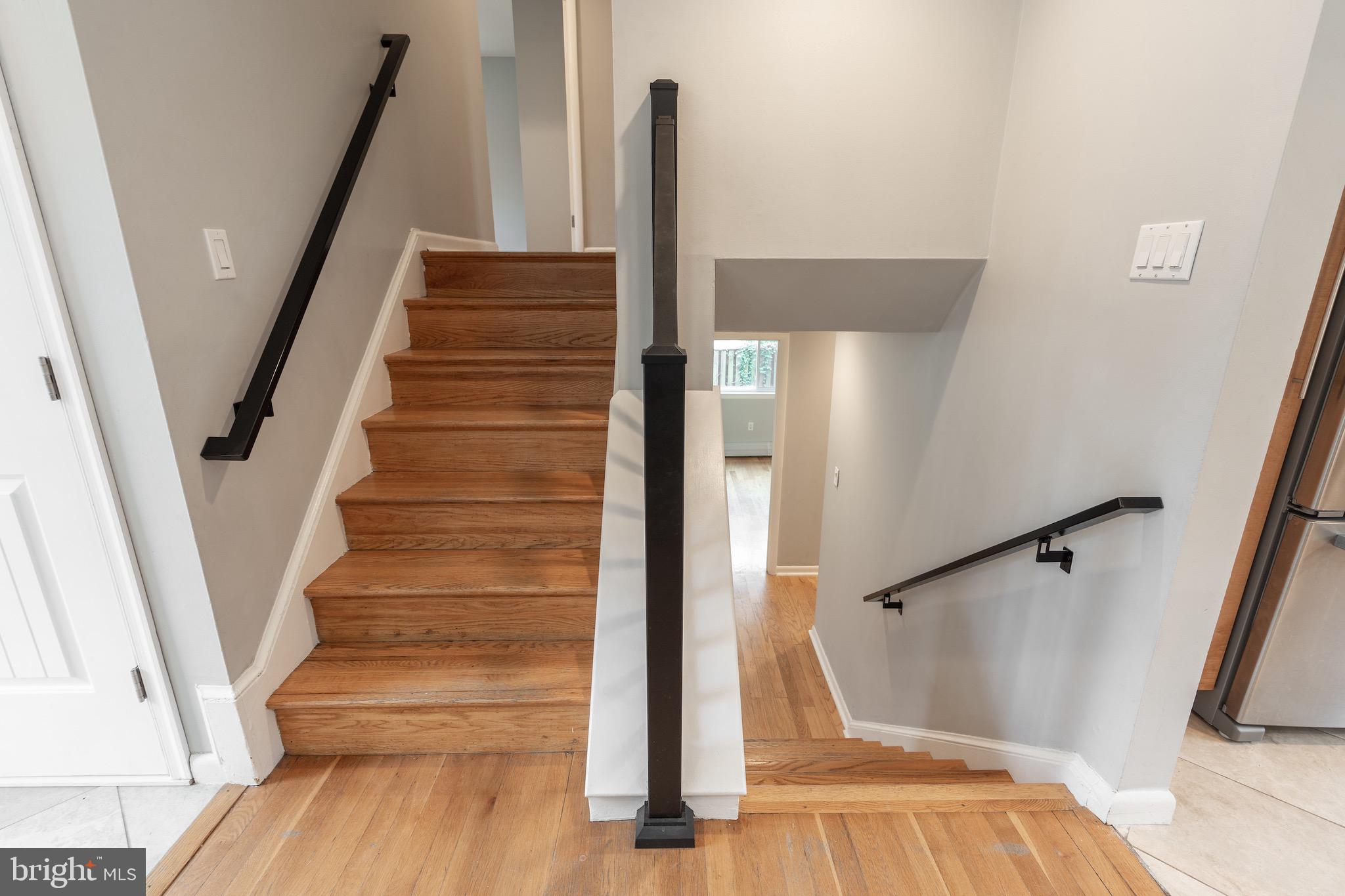 9712 Nassau LANE