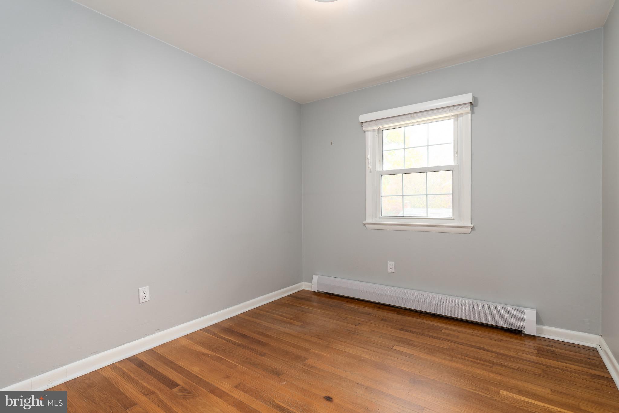 9712 Nassau LANE