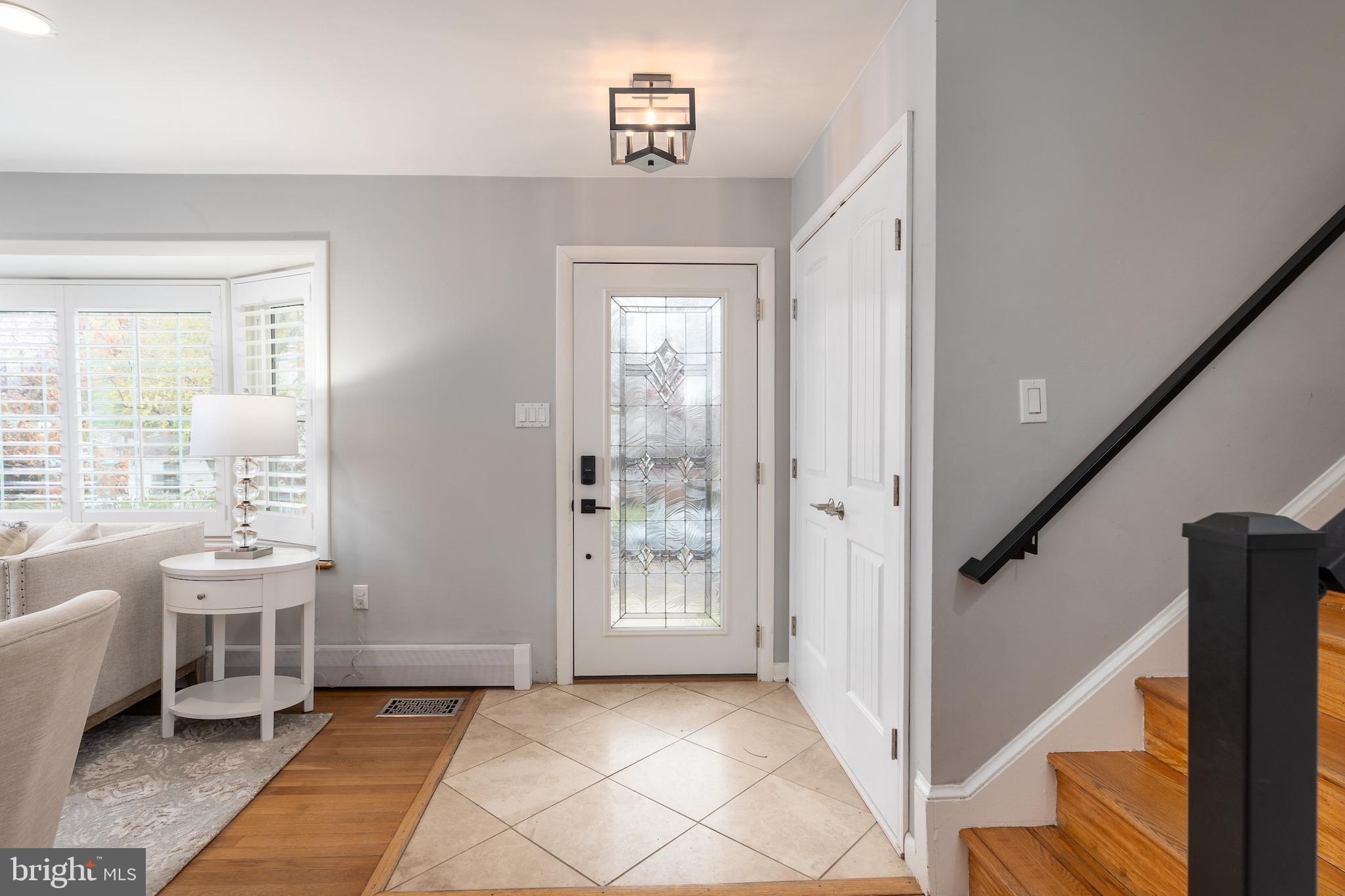 9712 Nassau LANE