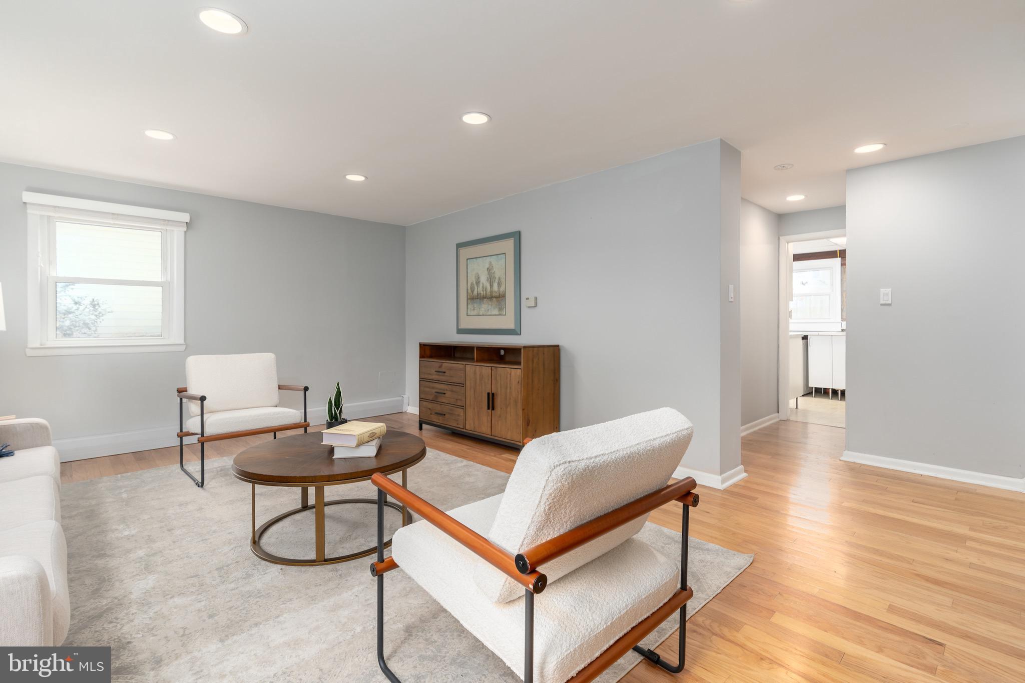 9712 Nassau LANE